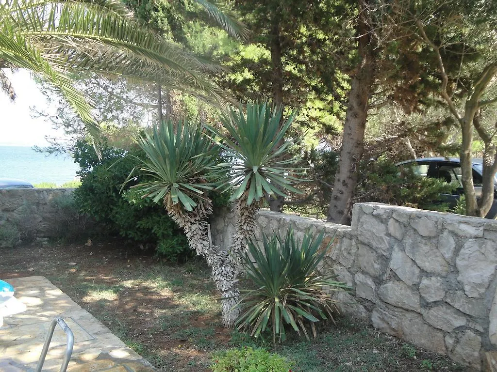 Holiday Home Mirna Sušica 0*,